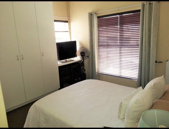 3 BEDROOM SECTIONAL TITLE RENTED IN VREDEKLOOF HEIGHTS